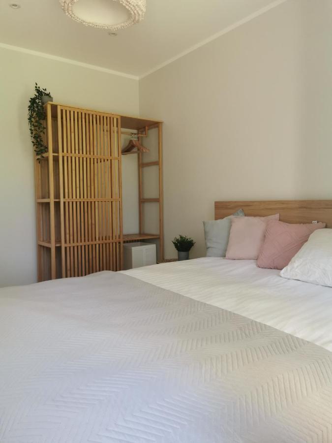 Albatross Getaway By The Sea, Spa And Forest With A Terrace Ķesterciems Esterno foto