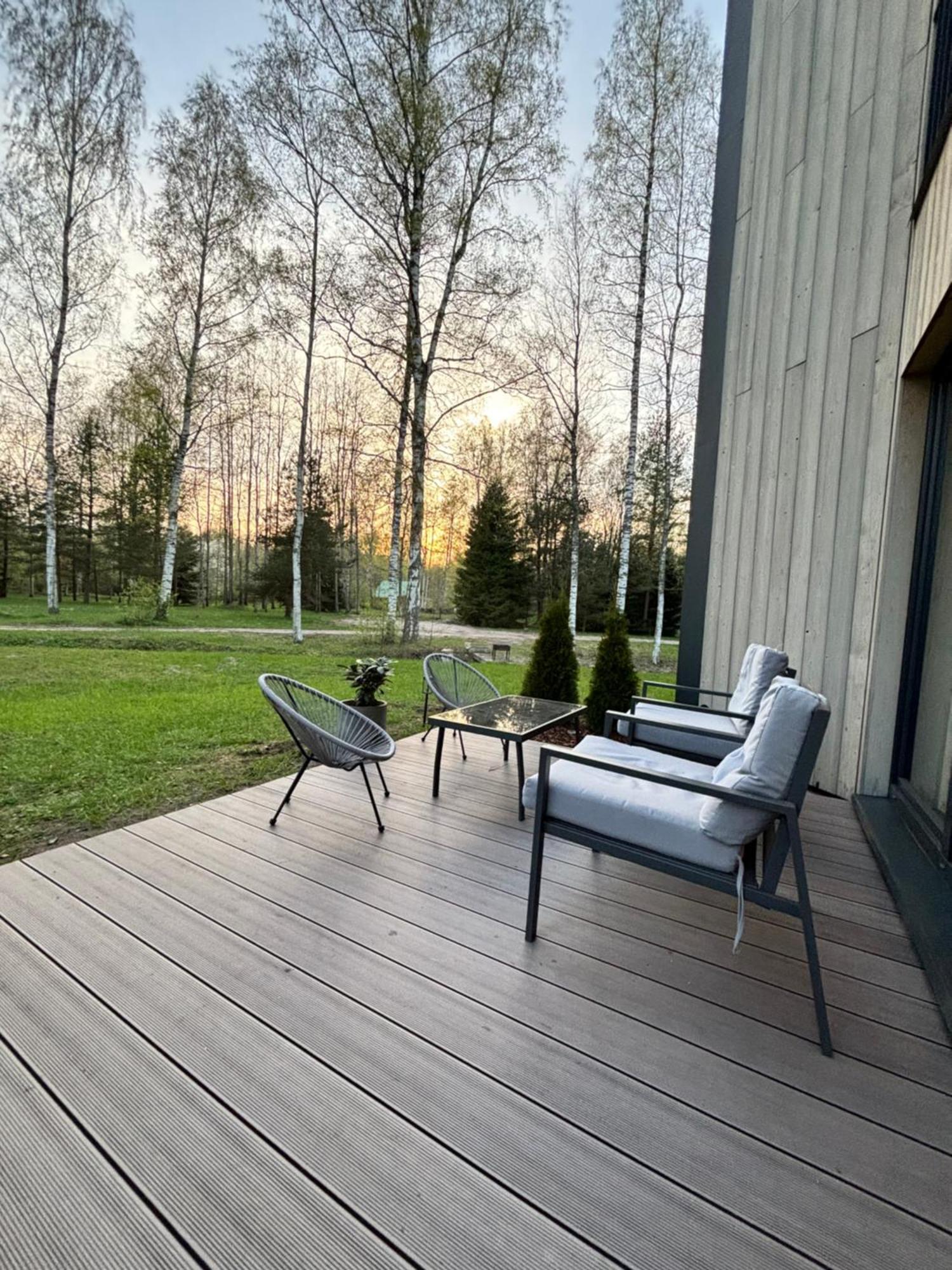 Albatross Getaway By The Sea, Spa And Forest With A Terrace Ķesterciems Esterno foto